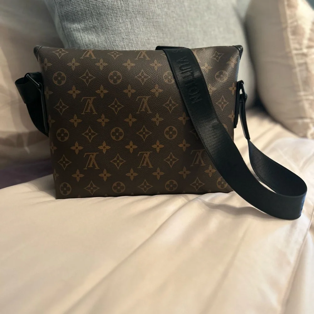 Designer Black and Brown Monogram Messenger Bag - Picture 2 of 7